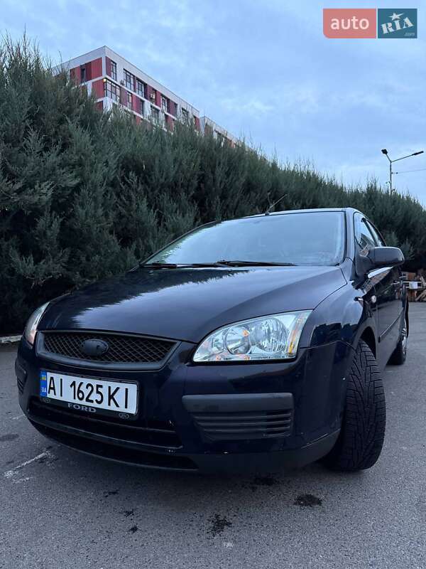 Хэтчбек Ford Focus 2006 в Киеве