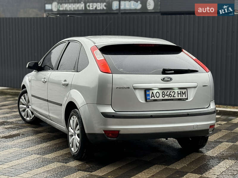 Хэтчбек Ford Focus 2006 в Сваляве