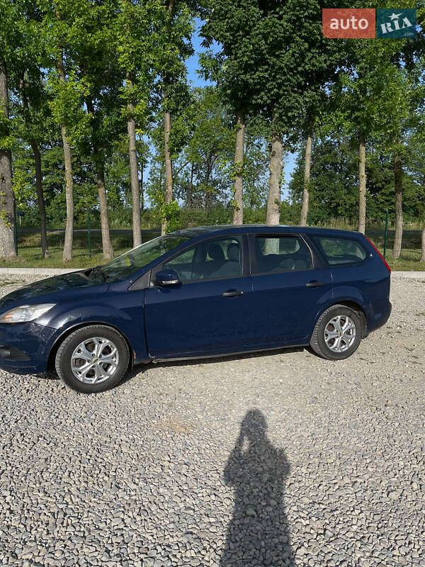 Універсал Ford Focus 2010 в Івано-Франківську