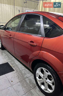 Хэтчбек Ford Focus 2008 в Киеве