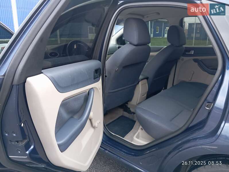 Хэтчбек Ford Focus 2004 в Виннице