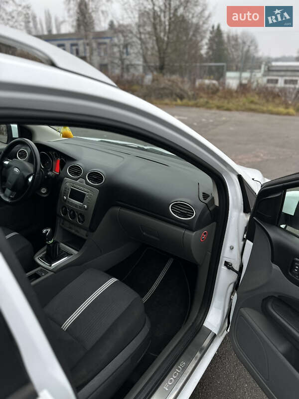 Универсал Ford Focus 2010 в Ровно