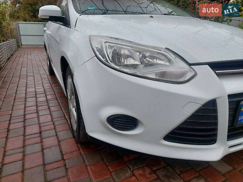 Універсал Ford Focus 2013 в Чернігові