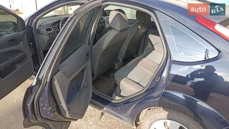 Хэтчбек Ford Focus 2006 в Днепре