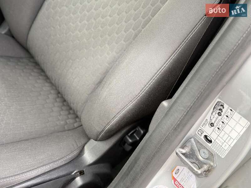 Универсал Ford Focus 2014 в Новой Ушице фото 21 Универсал Ford Focus 2014 в Новой Ушице