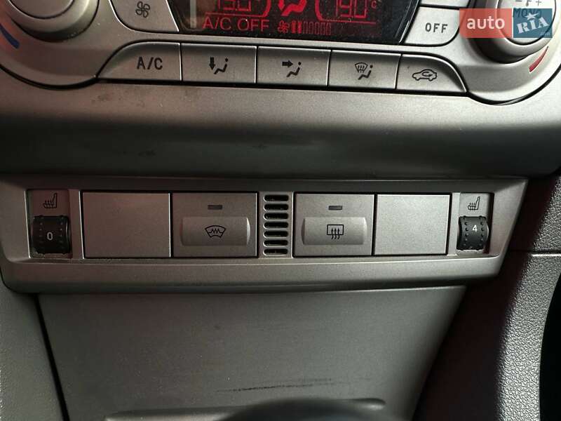 Хэтчбек Ford Focus 2011 в Киеве фото 20 Хэтчбек Ford Focus 2011 в Киеве