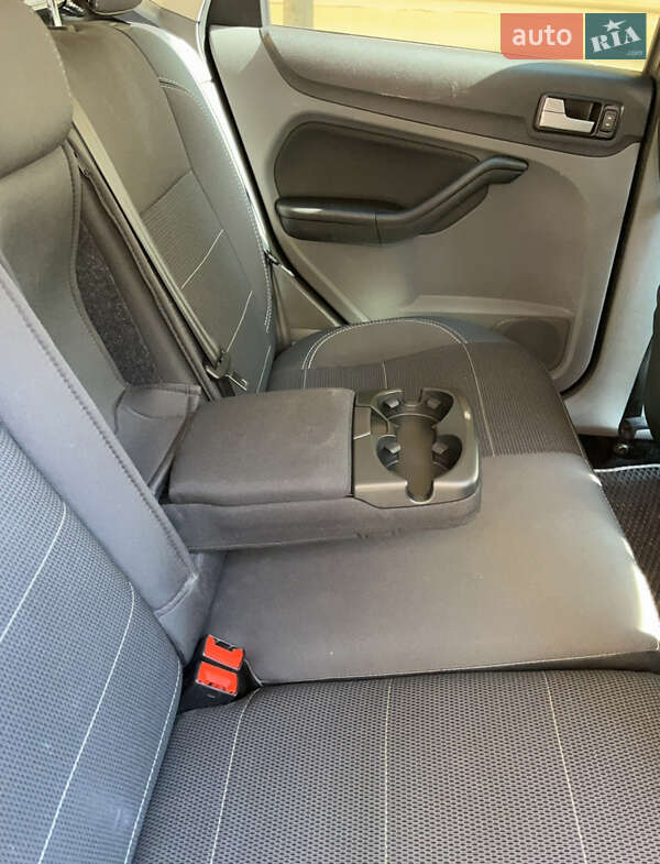 Универсал Ford Focus 2010 в Киеве фото 13 Универсал Ford Focus 2010 в Киеве