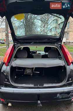 Хэтчбек Ford Focus 2002 в Киеве