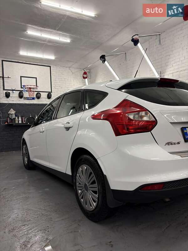 Хэтчбек Ford Focus 2013 в Днепре фото 8 Хэтчбек Ford Focus 2013 в Днепре