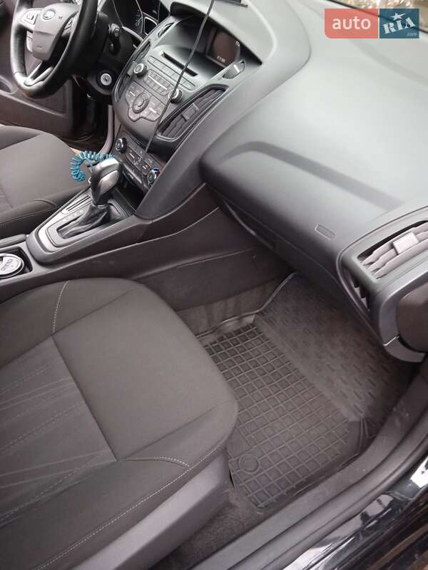 Хэтчбек Ford Focus 2015 в Львове фото 23 Хэтчбек Ford Focus 2015 в Львове