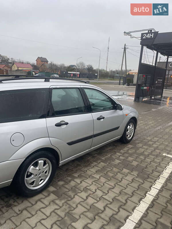 Универсал Ford Focus 2001 в Луцке фото 7 Универсал Ford Focus 2001 в Луцке