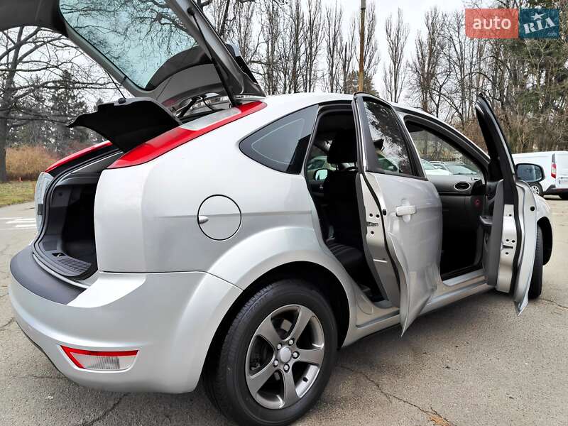 Хетчбек Ford Focus 2008 в Києві