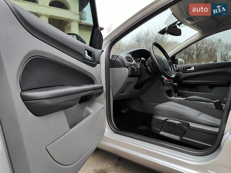 Хетчбек Ford Focus 2008 в Києві