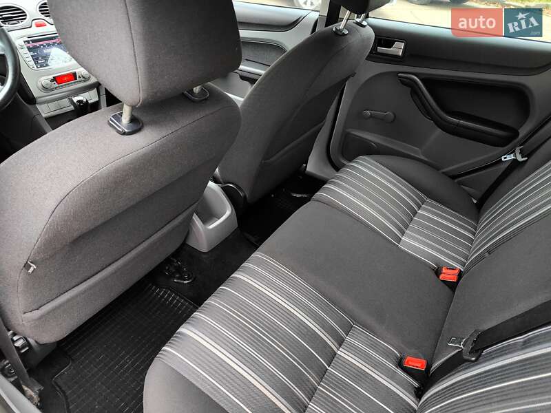 Хетчбек Ford Focus 2008 в Києві
