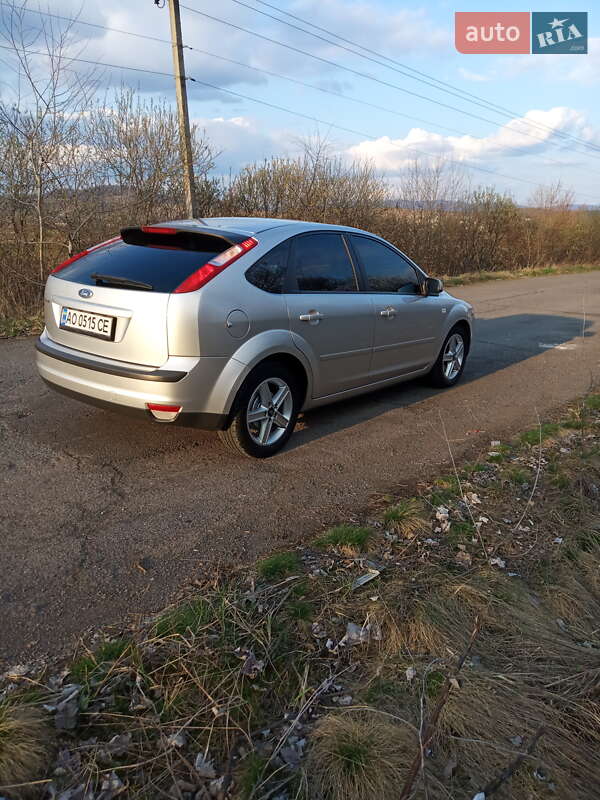 Хэтчбек Ford Focus 2007 в Ужгороде фото 4 Хэтчбек Ford Focus 2007 в Ужгороде