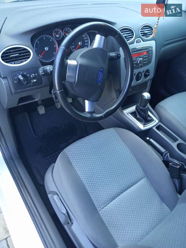Хэтчбек Ford Focus 2007 в Ужгороде фото 7 Хэтчбек Ford Focus 2007 в Ужгороде