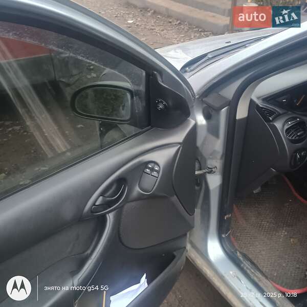 Седан Ford Focus 2005 в Дубно