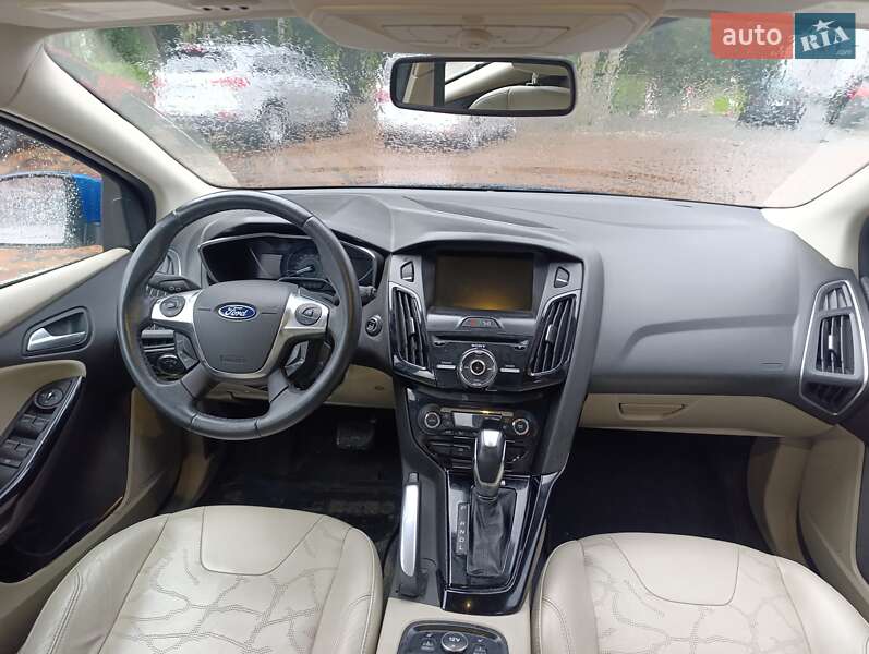 Хэтчбек Ford Focus 2012 в Звягеле