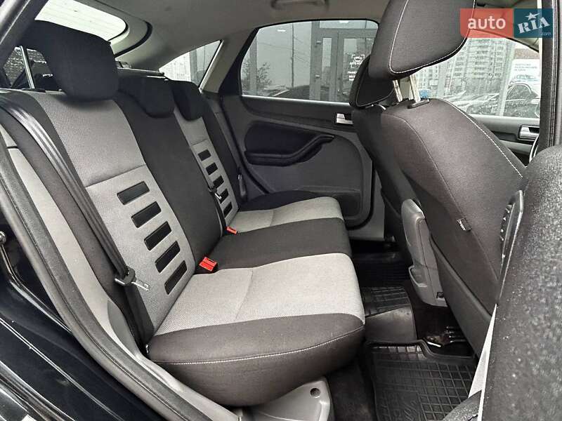 Хэтчбек Ford Focus 2010 в Киеве фото 11 Хэтчбек Ford Focus 2010 в Киеве