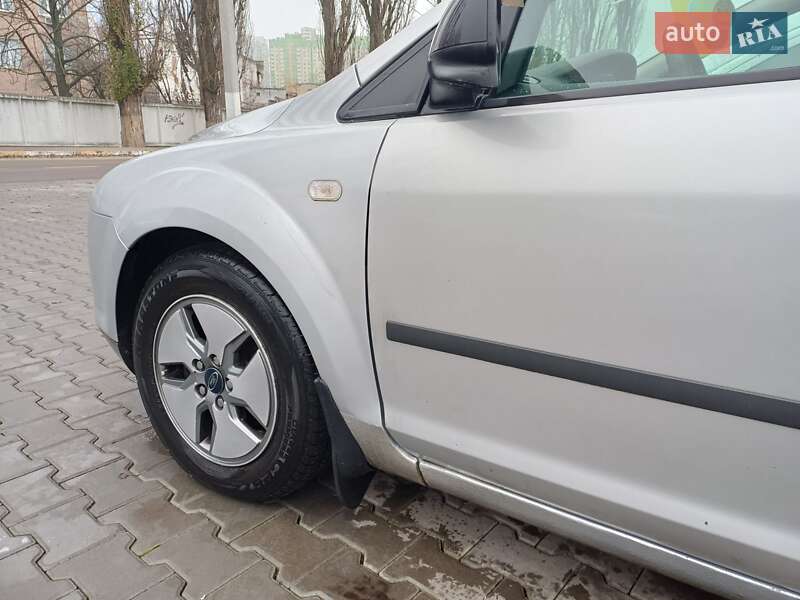 Универсал Ford Focus 2006 в Киеве фото 7 Универсал Ford Focus 2006 в Киеве
