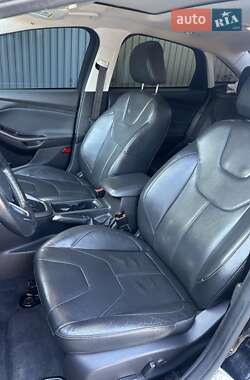Седан Ford Focus 2016 в Сваляве