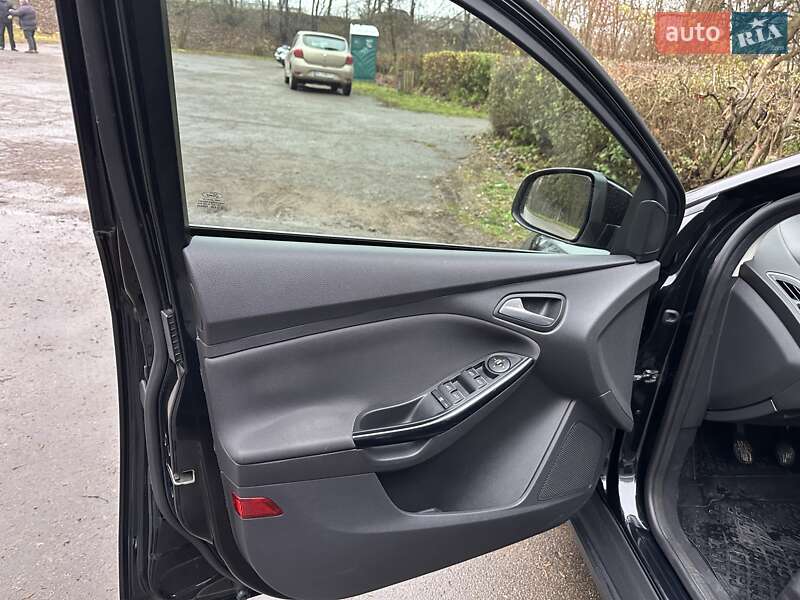 Хэтчбек Ford Focus 2012 в Львове фото 32 Хэтчбек Ford Focus 2012 в Львове