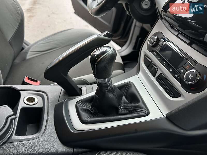 Хэтчбек Ford Focus 2012 в Львове фото 23 Хэтчбек Ford Focus 2012 в Львове