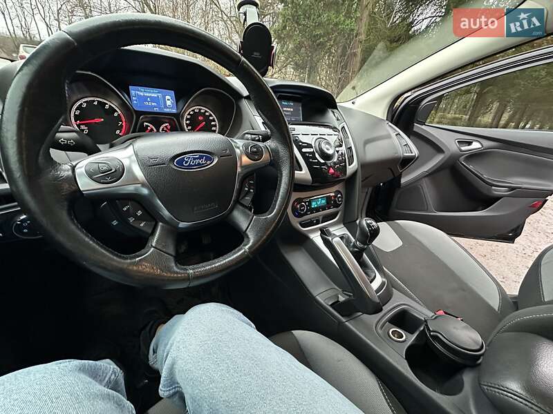 Хэтчбек Ford Focus 2012 в Львове фото 30 Хэтчбек Ford Focus 2012 в Львове