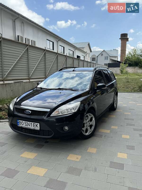 Ford Focus 2010 Ford Focus 2010