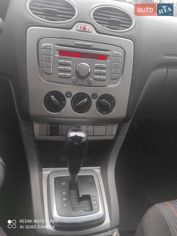 Хэтчбек Ford Focus 2008 в Киеве