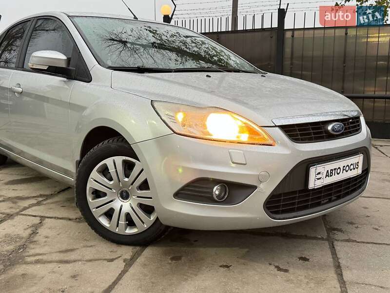 Хетчбек Ford Focus 2010 в Києві фото 4 Хетчбек Ford Focus 2010 в Києві
