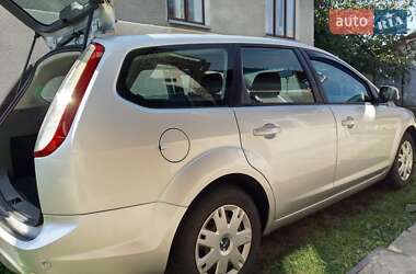 Универсал Ford Focus 2010 в Галиче