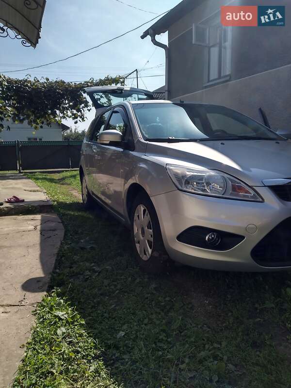 Универсал Ford Focus 2010 в Галиче
