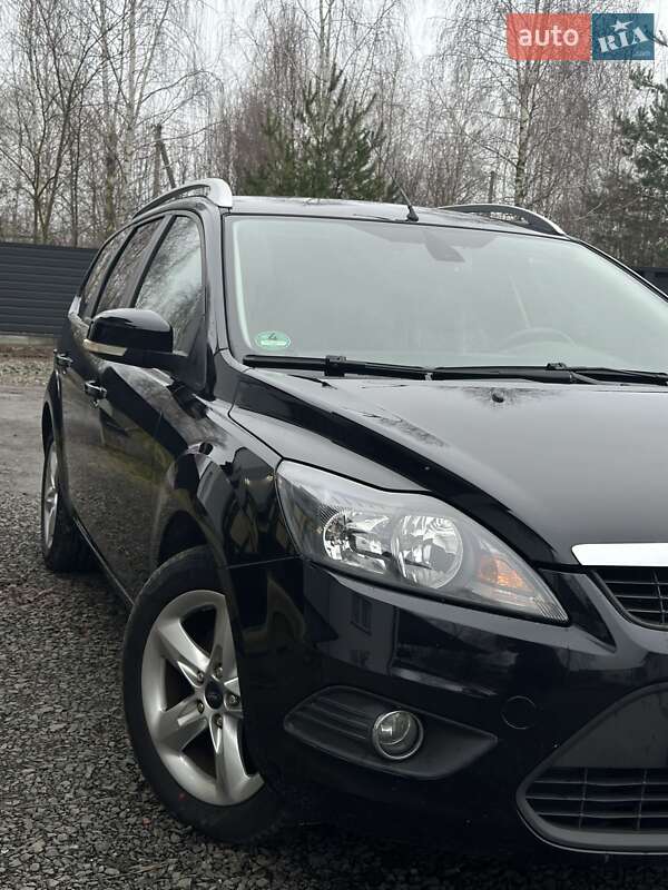 Универсал Ford Focus 2010 в Любешове