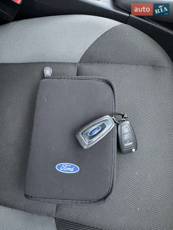 Универсал Ford Focus 2013 в Ровно