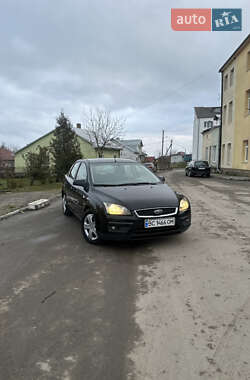 Седан Ford Focus 2005 в Золочеві