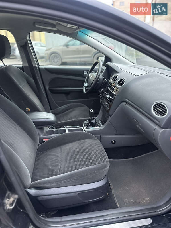 Седан Ford Focus 2005 в Золочеві фото 12 Седан Ford Focus 2005 в Золочеві