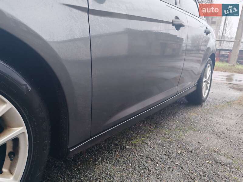 Седан Ford Focus 2017 в Киеве фото 4 Седан Ford Focus 2017 в Киеве