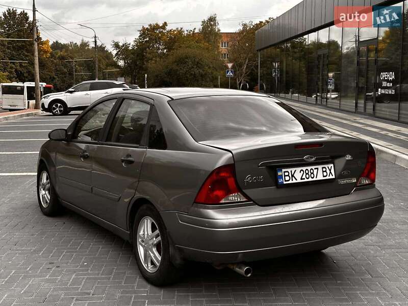 Седан Ford Focus 2003 в Луцке