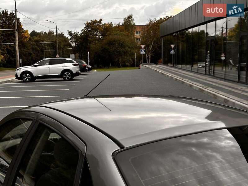 Седан Ford Focus 2003 в Луцке