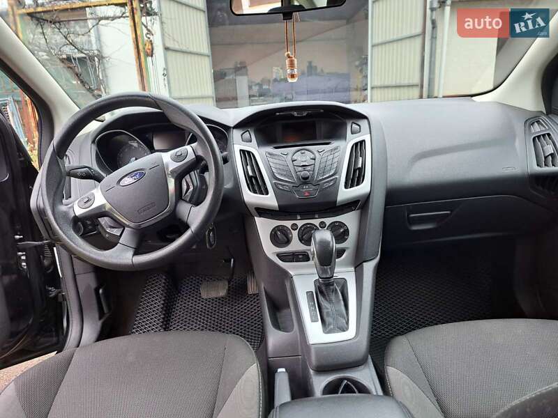 Седан Ford Focus 2013 в Ивано-Франковске