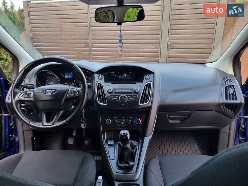 Хэтчбек Ford Focus 2015 в Харькове