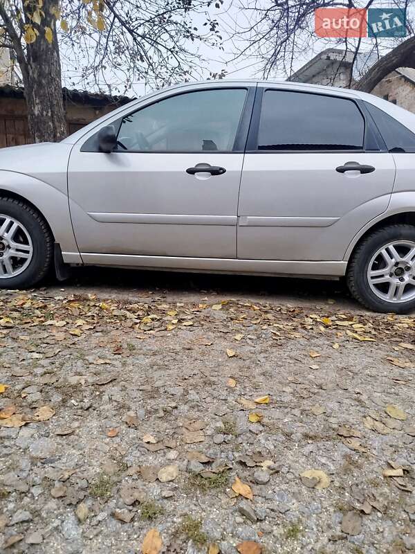 Седан Ford Focus 2001 в Харкові