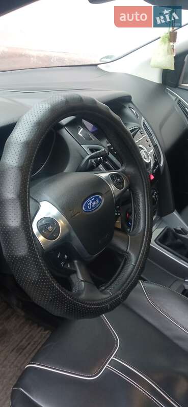Універсал Ford Focus 2011 в Дніпрі