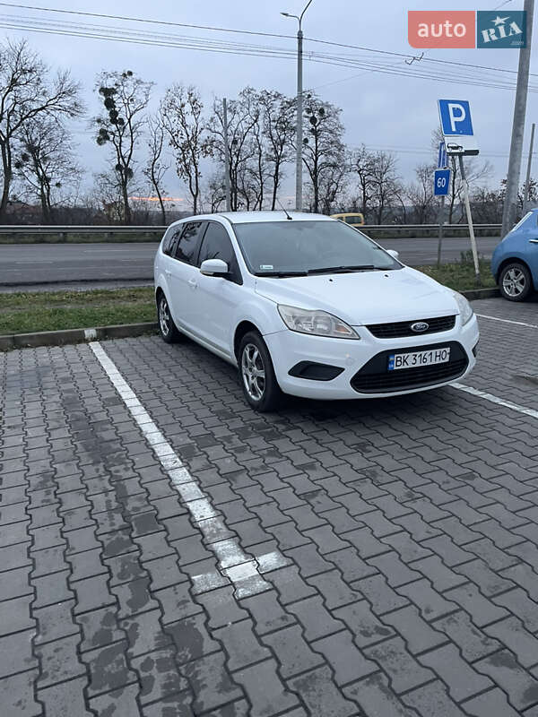 Универсал Ford Focus 2010 в Ровно