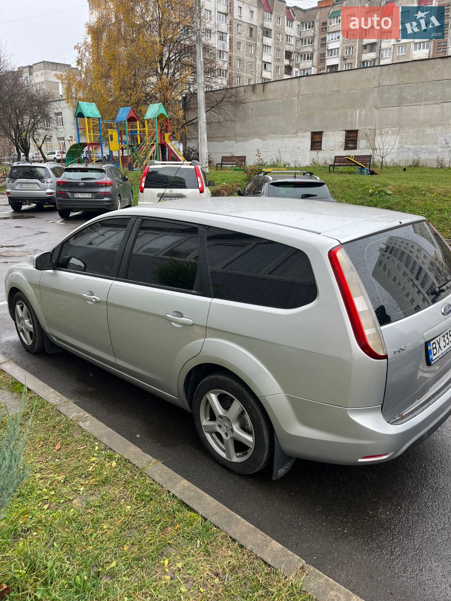 2010 Ford Focus - мініатюра 2
