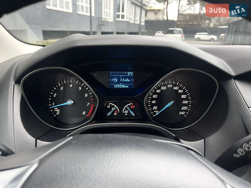 Хэтчбек Ford Focus 2014 в Чернигове