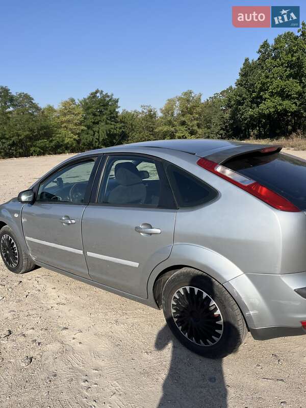 Хэтчбек Ford Focus 2004 в Кропивницком