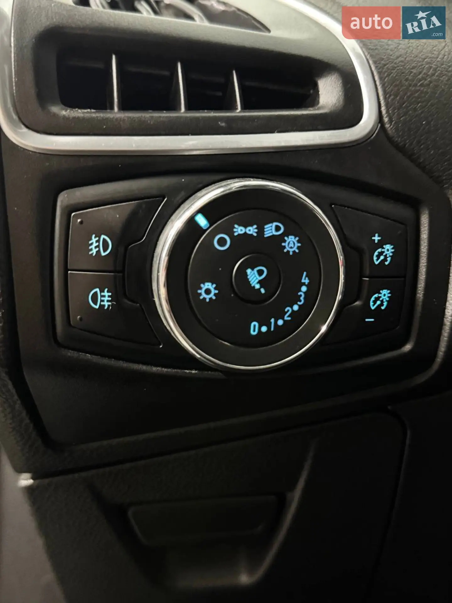 2012 Ford Focus - мініатюра 9