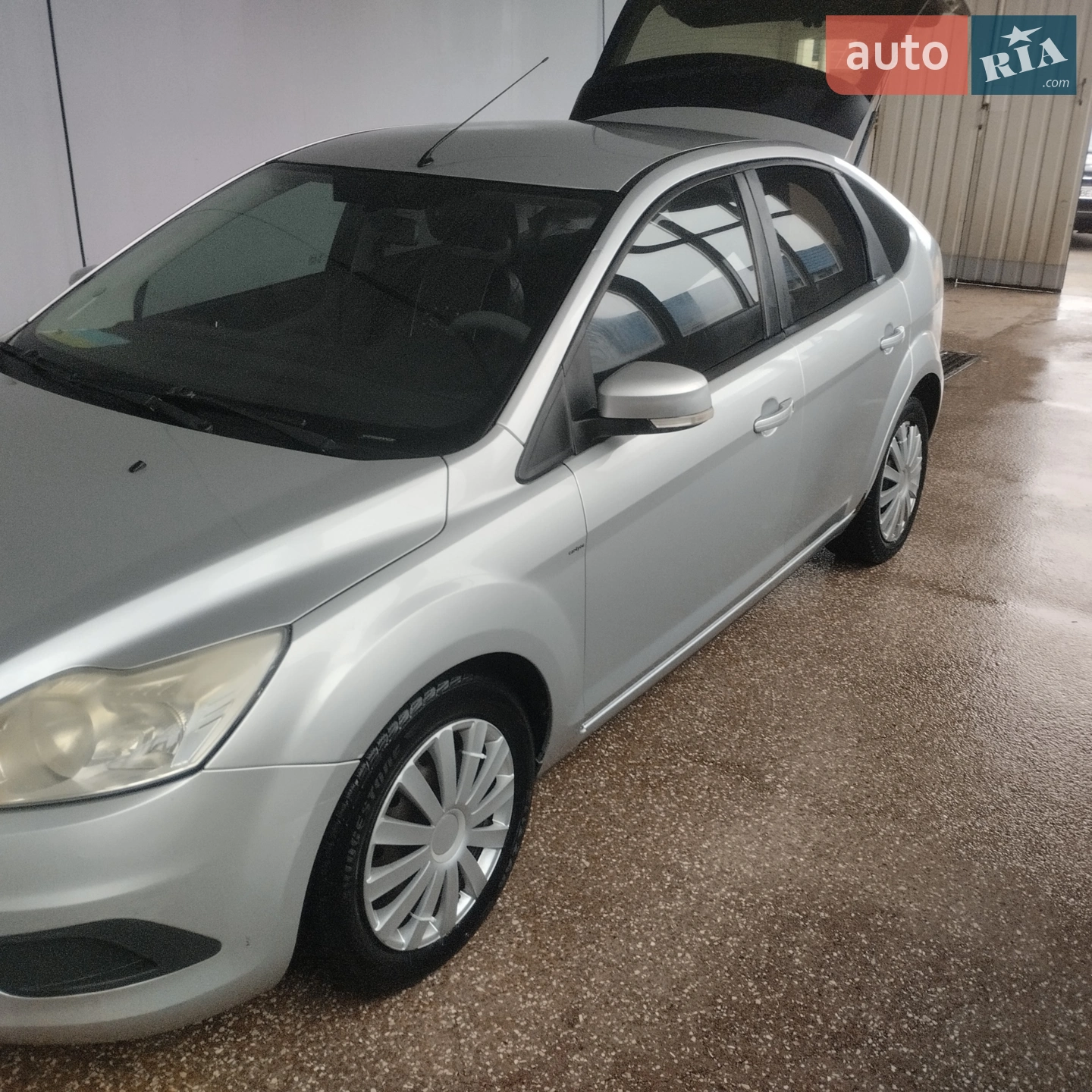 2010 Ford Focus - мініатюра 10